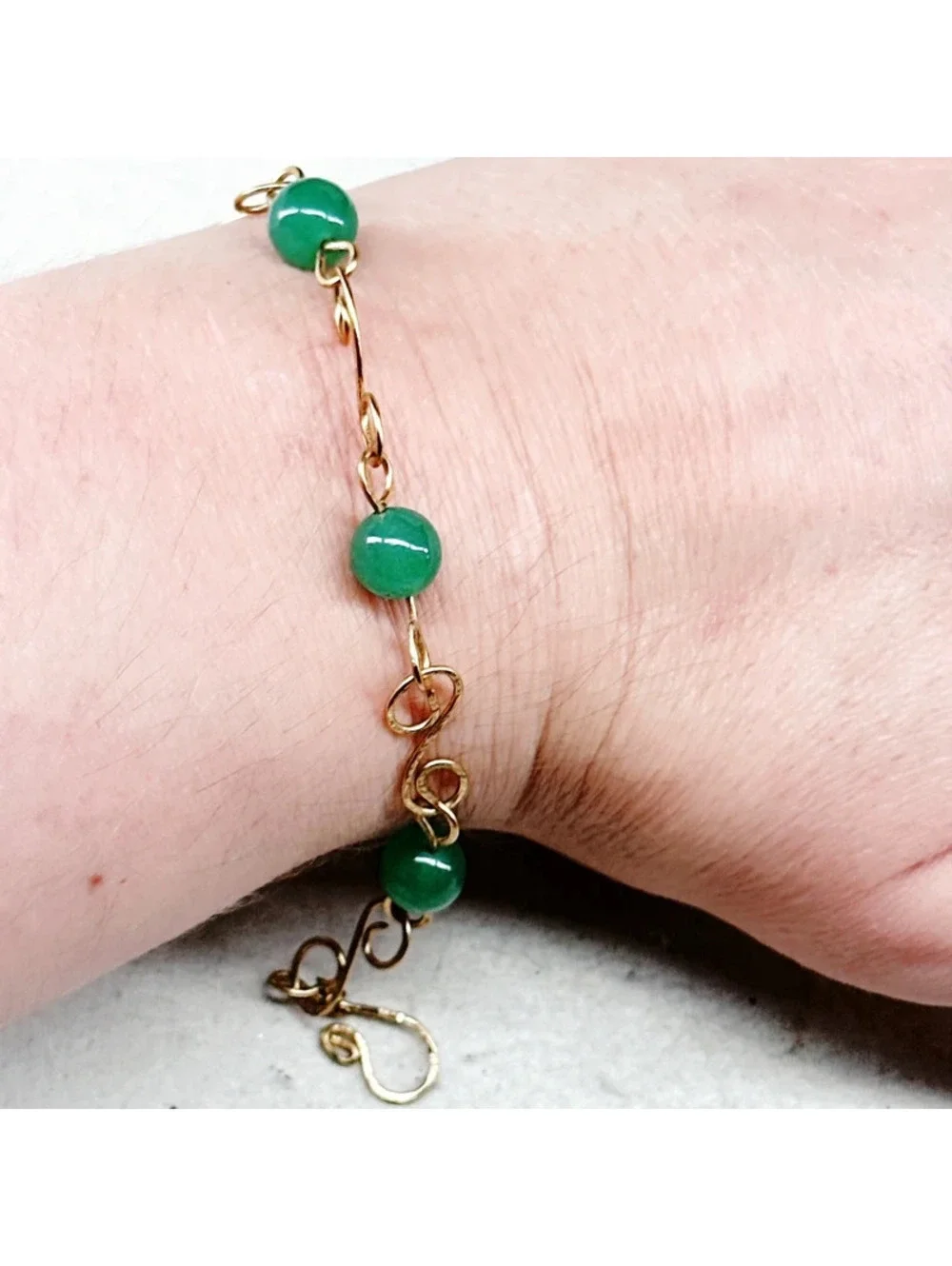 3021u. Natural Stone Swirl Bracelet Green
